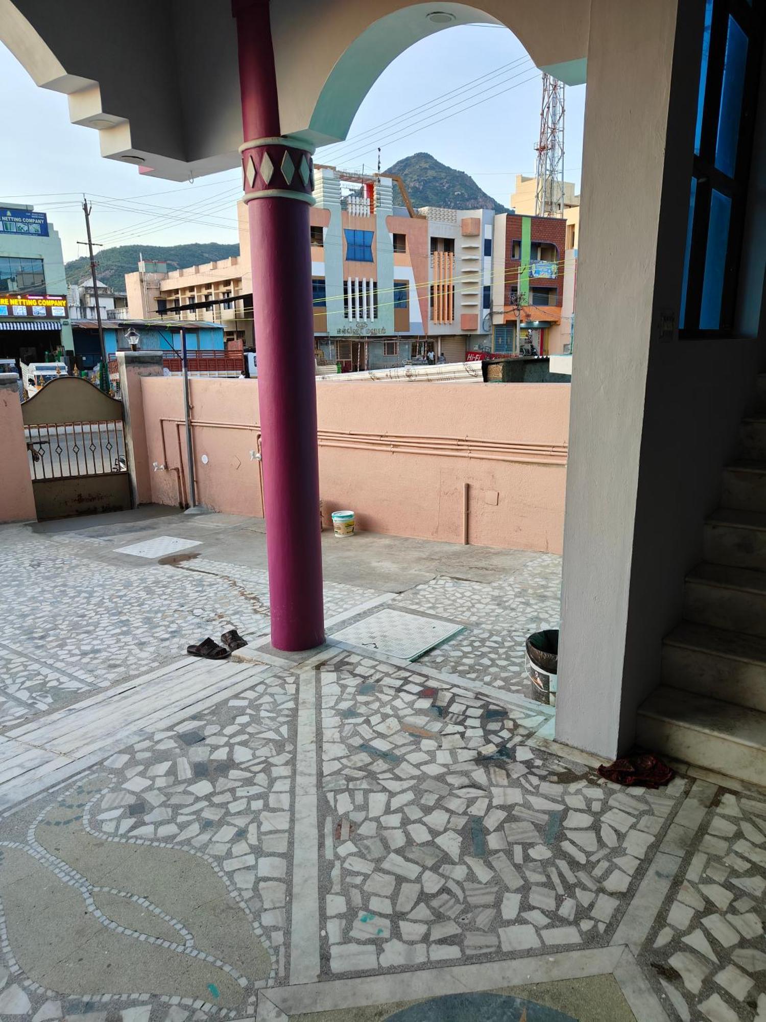 Guru Krupa Home Stay Tiruvannāmalai Exterior foto